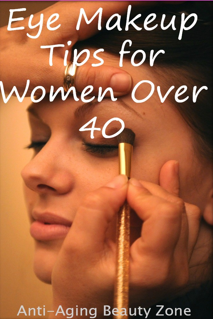Eyeliner makeup tips for women over 40