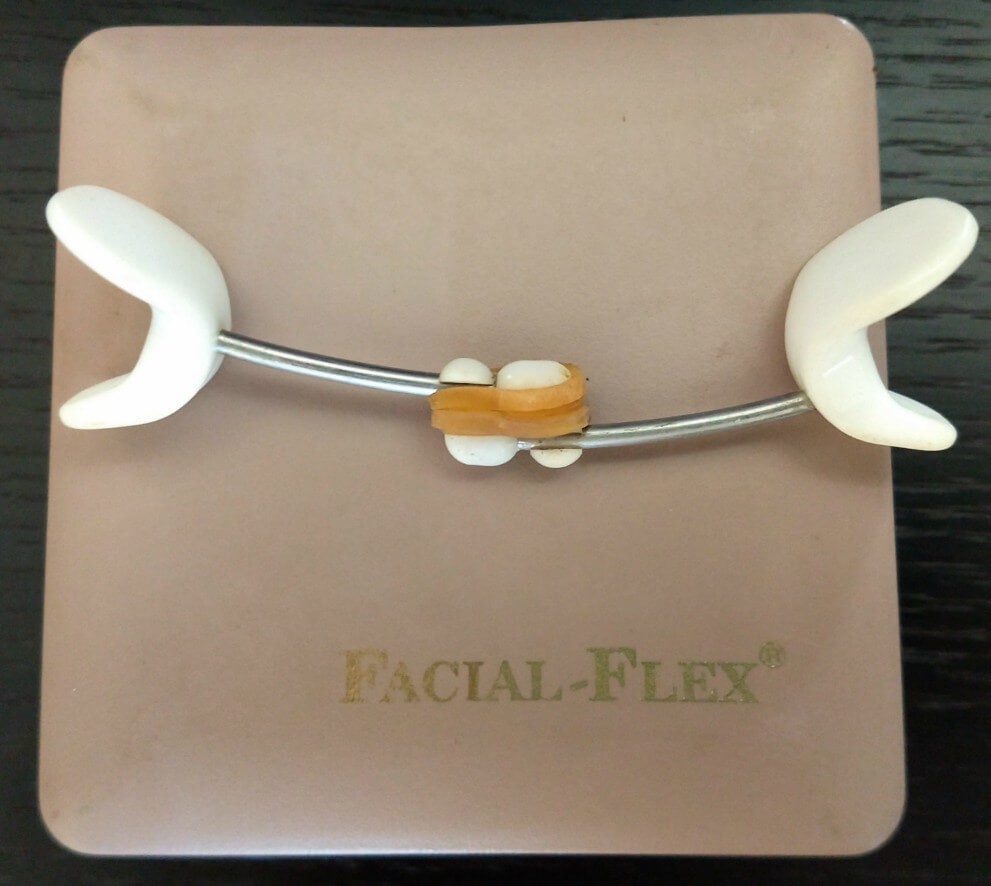 Facial Flex Mouth Exercise device